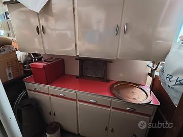 Mobile "mettitutto " laccato anni 50