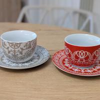 due tazze per servizio da thè 