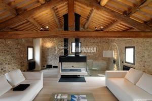 TERRATETTO SU DUE LIVELLI IN FASE DI ULTIMAZIONE -