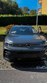 Volkswagen Tiguan 1.5 eTSI 150cv  R-Line 2025