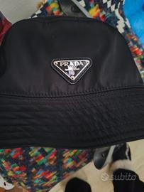 Cappello Prada 