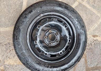 165 70 r14 vw ..gomme estive con cerchi