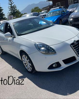 Alfa Romeo Giulietta a*f*f*a*r*e