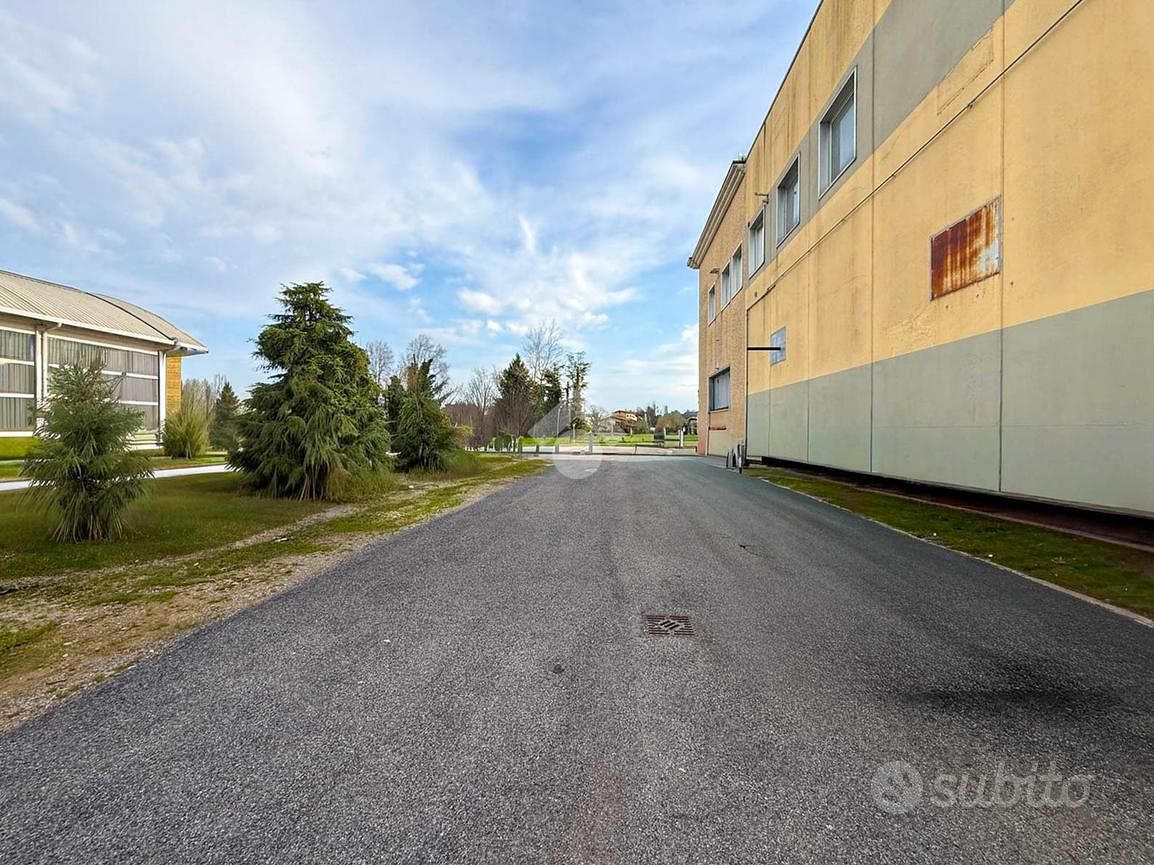 MAGAZZINO A NUVOLERA - Vista 3
