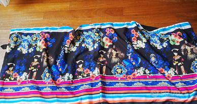 Versace seta coprispalle o sciarpa Vintage