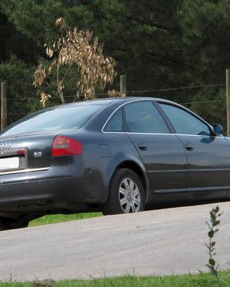 Ricambi Audi A6 2.5 TDI  1998