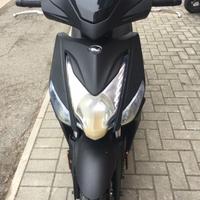 Scooter Kymco Agilty 125 km 250