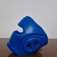 caschetto adatto a sport da combattimento