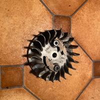 Volano motosega Husqvarna 550 XP.