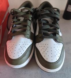 Nike dunke verde oliva /bianco