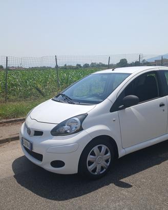 Toyota Aygo 1.0 12V VVT-i 5 porte Lounge Connect