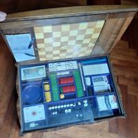Vecchia scatola da gioco vintage