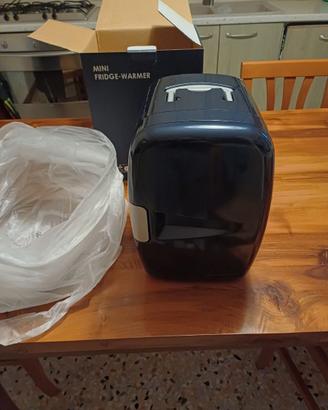 Frigo/scalda vivande portatile pininfarina