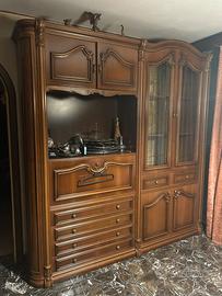 Mobile salotto anni '70 tenuti in modo impeccabile