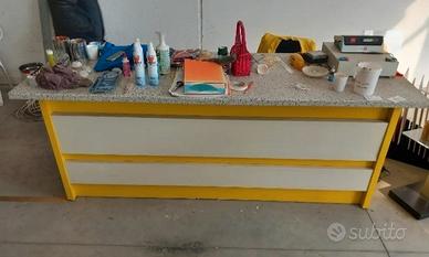Bancone da negozio