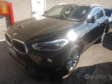 BMW X2 sDrive18d Business-X *Navi,Sensori*