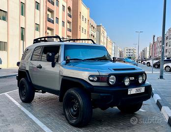Toyota - FJ Cruiser 