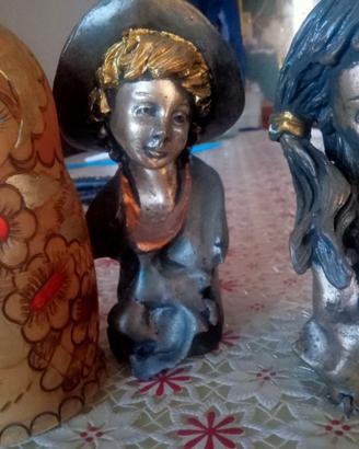 Due statuette è matrioska