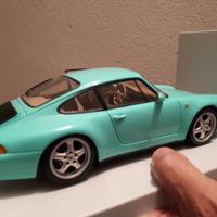 PORSCHE 911 Carrera 993 1/18 modellino