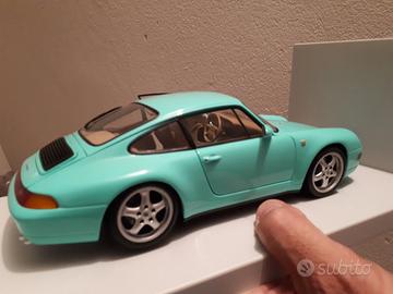 PORSCHE 911 Carrera 993 1/18 modellino
