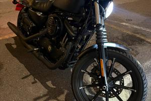 Harley Davidson iron 883