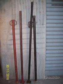 Puntelli a Piastra (Tubi per sostegno)