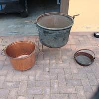 Paioli in rame antichi