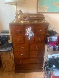 Mobiletto arte povera