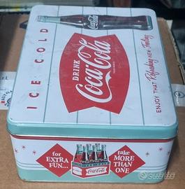 contenitore in latta Coca-Cola 