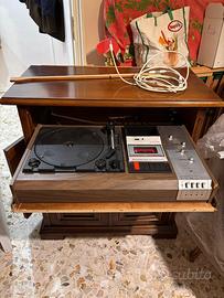 🎶 Mobile vintage con giradischi – gratis