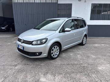 Volkswagen Touran 1.6 TDI DSG. 7 POSTI. Garanzia
