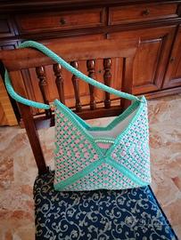 Borsa estiva all'uncinetto