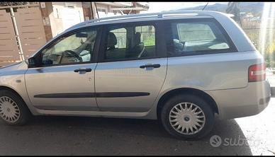 auto fiat stilo