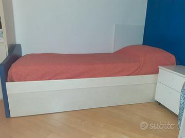 Letto singolo con secondo estraibile per cameretta