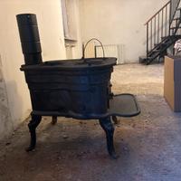Stufa in ghisa vintage