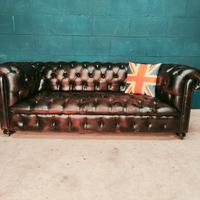 Divano Chester Chesterfield in vero cuoio vintage 