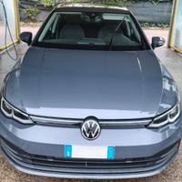 Volkswagen Golf 8 1.0 TSI EVO Life 110 CV