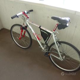 bicicletta Mountain bike sintesi 