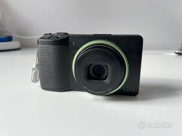 RICOH GR III