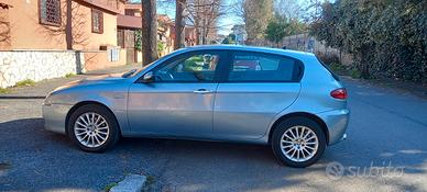alfa romeo 147 1.6 16v exclusive 