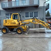 KOMATSU PW95 gommato