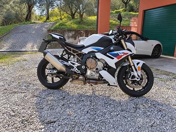 BMW S 1000 R M Sport – 10.200 km – Tagliandata
