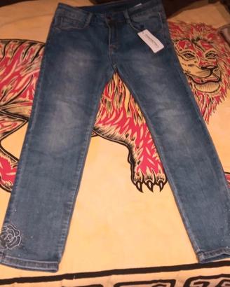 Collection - Jeans Donna con Ricamo Rosa e Strass.