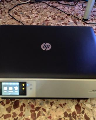 Stampante compatta HP ENVY 5530 (wi-fi)