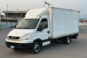 Iveco Dailly cc 3.0 con pedana idraulica
