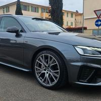 Audi A4 avant 2.0 tdi S-line