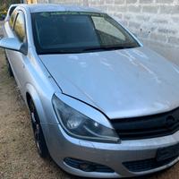 RICAMBI OPEL ASTRA 3 PORTE  1.7 DIESEL ANNO:2007