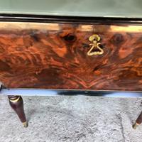 Elegante comodino vintage