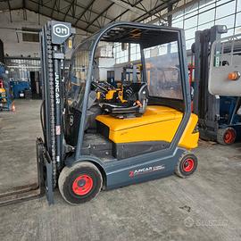 Carrello elevatore om xe30 q.li