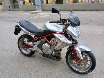 Kawasaki er6n